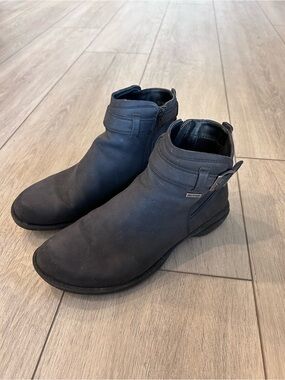Merrell Westbrook Bluff Black Leather Waterproof Ankle Boots Buckle Comfort